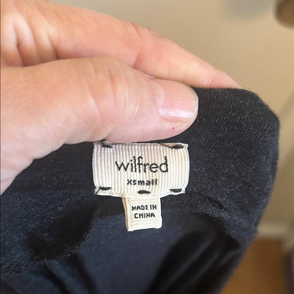 Wilfred VGUC oversized Black Draped Long Sleeve Top - Picture 7 of 9